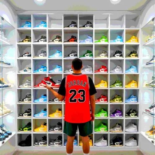 27 Fresh Gifts For Sneakerheads We Guarantee You Won't have To Wait In Line To Cop