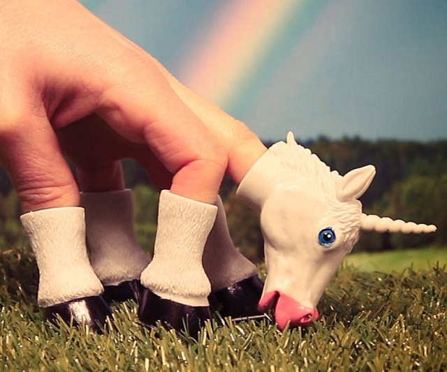 Unicorn Finger Puppet