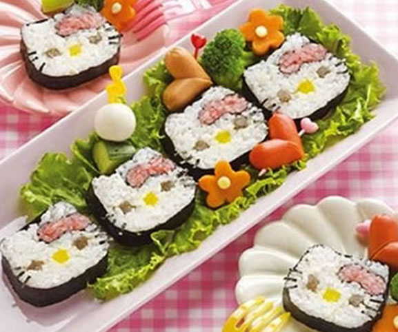 Hello Kitty Sushi Rolling Set