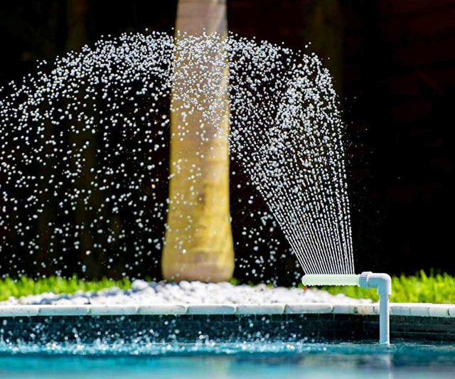 Hooli Swimming Pool Fountain