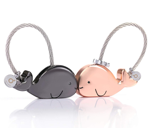 Kissing Whale Couple Keychain