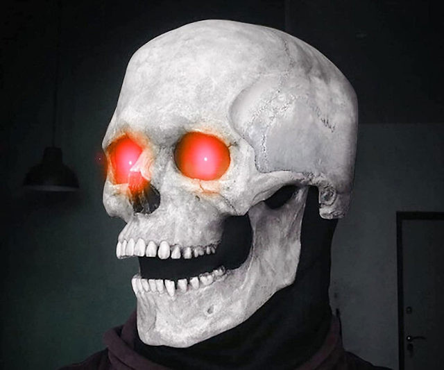 Light Up Eyes Skull Mask
