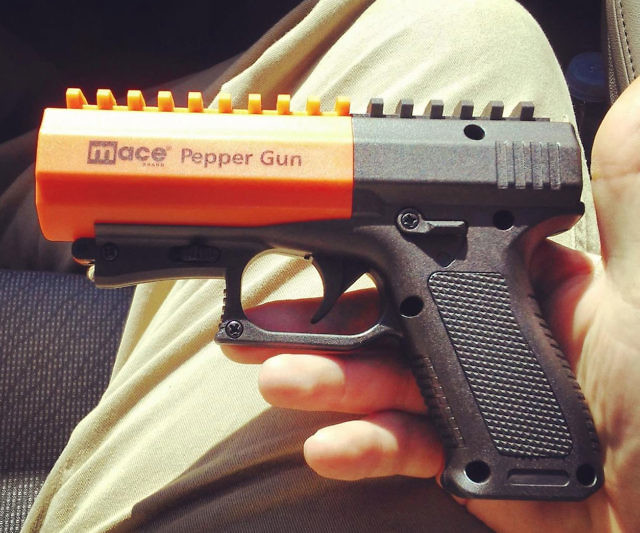 Self Defense Pepper Spray Gun