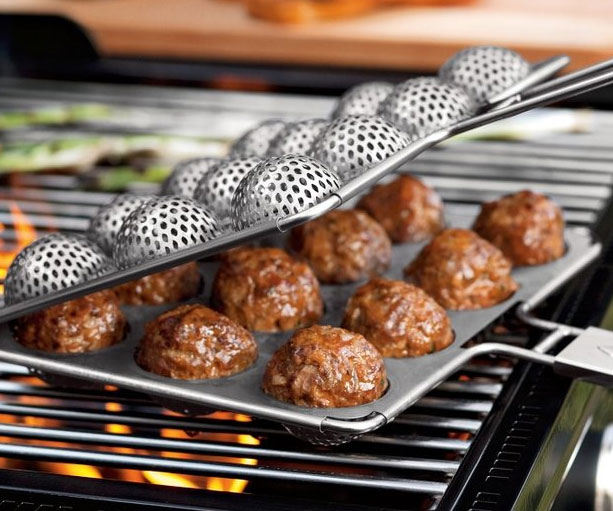 BBQ Meatball Grilling Basket