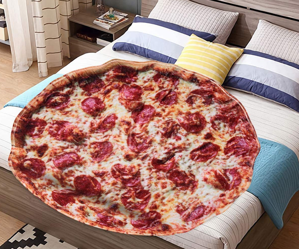 Oversized Pizza Blanket