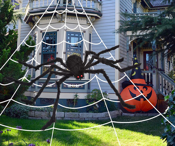 Oversized Spider and Web Yard Display