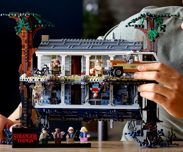 Stranger Things The Upside Down Lego Set
