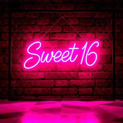 The Ultimate List Of Sweet 16 Gifts For Girls That She'll Never Admit She's Totally In Love With