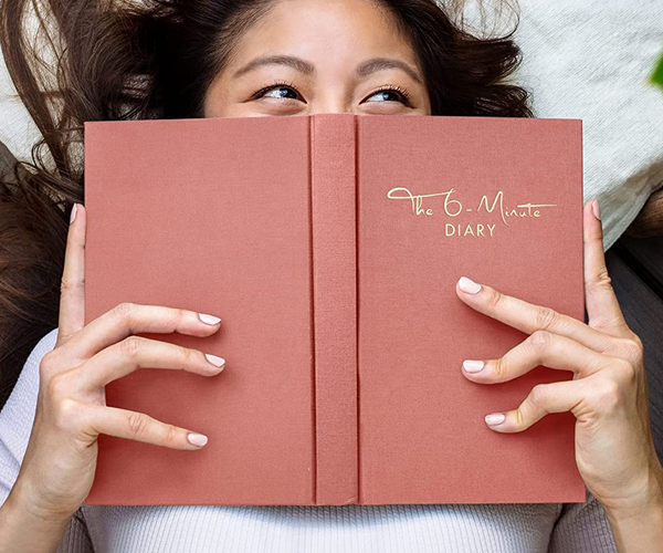 The 6 Minute Diary for Productivity and Happiness