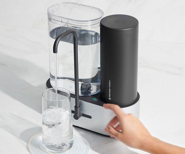 The Reservoir Countertop Water Cleaner