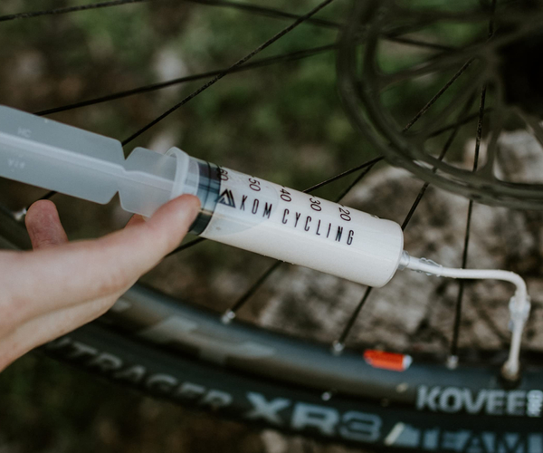 Tubeless Sealant Injector